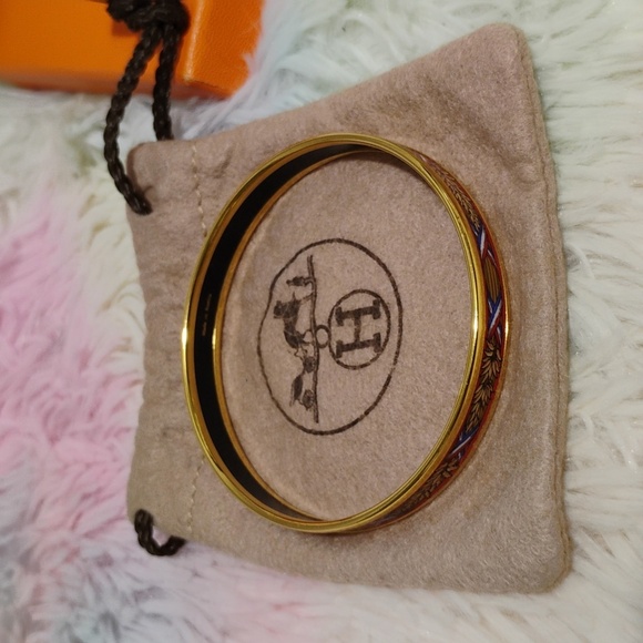 Authentic Hermes Red Enamel 6Cm Bangle W Box/Bag Amazing Condition - Picture 7 of 15